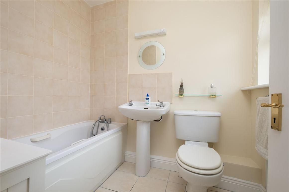 2 Cosy Bedrooms In A 3 Bed Home Tyrrelstown Εξωτερικό φωτογραφία